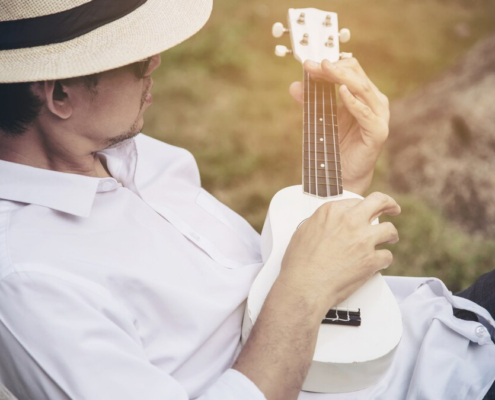 lær at spille ukulele